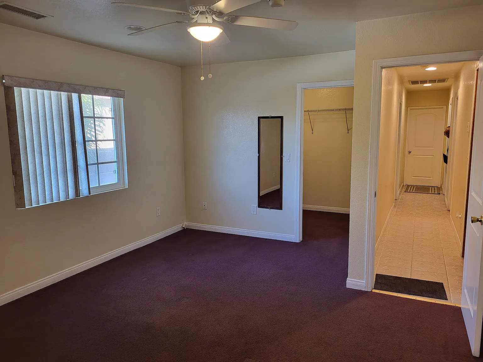 4 bed, 2118 sqft, $1,350 — Photo 2