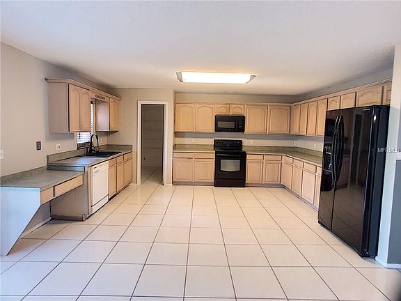 4th image of 3204 Natoma Way