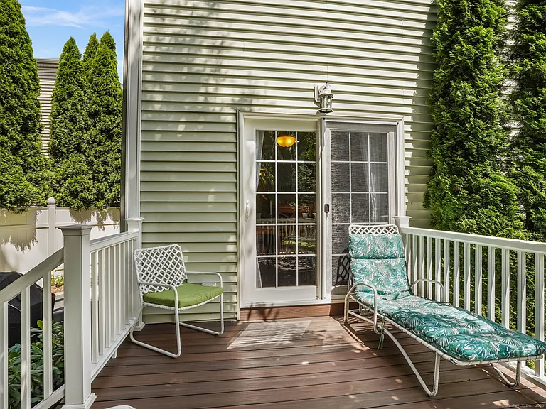 56 Barholm Ave — Photo 22