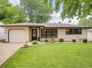 3 Linkous Dr, Florissant, MO 63031