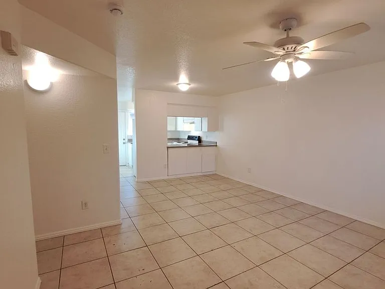 4781 E Ashlan Ave — Photo 4