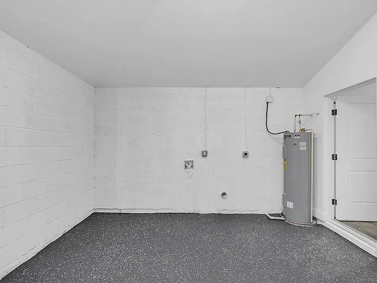 2 Dogwood Radl — Photo 18