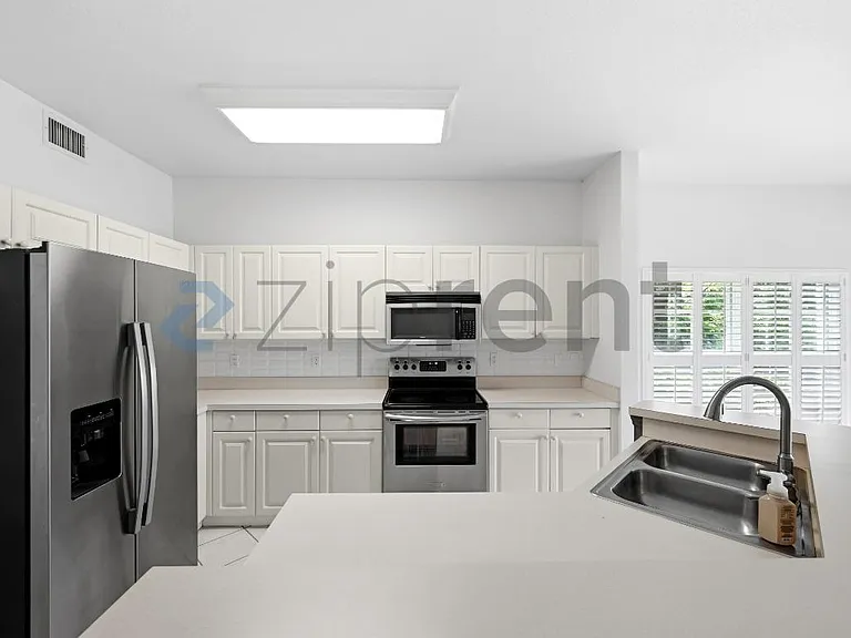 5305 Andover Dr #101 — Photo 11