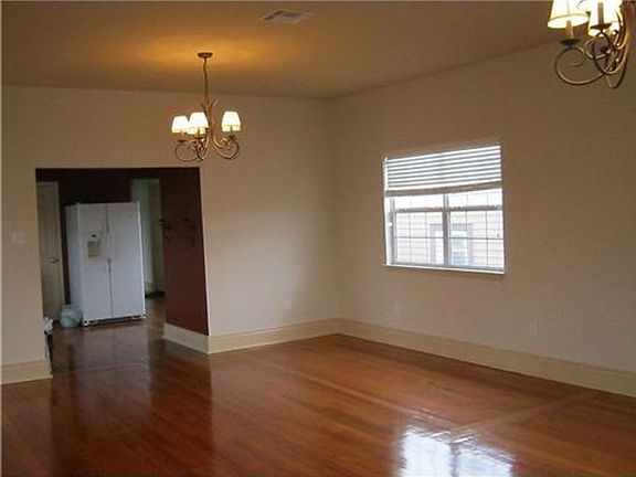 3rd image of 2800 Dabadie St #2800