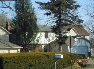 794 Wolverine Dr, Wolverine Lake, MI 48390