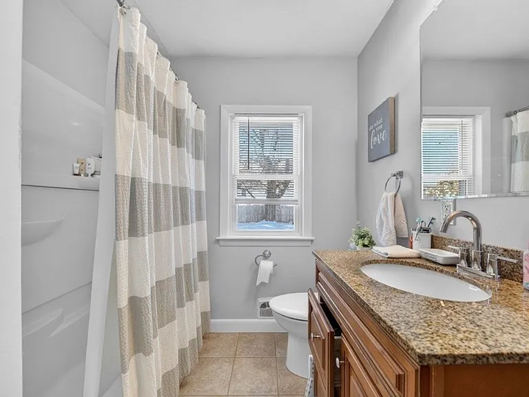 184 Alva St #1L — Photo 6