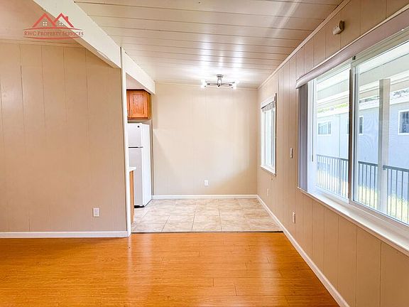 5th image of 470 Del Medio Ave Unit 8