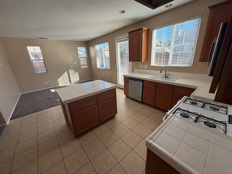 27089 Dolostone Way — Photo 11