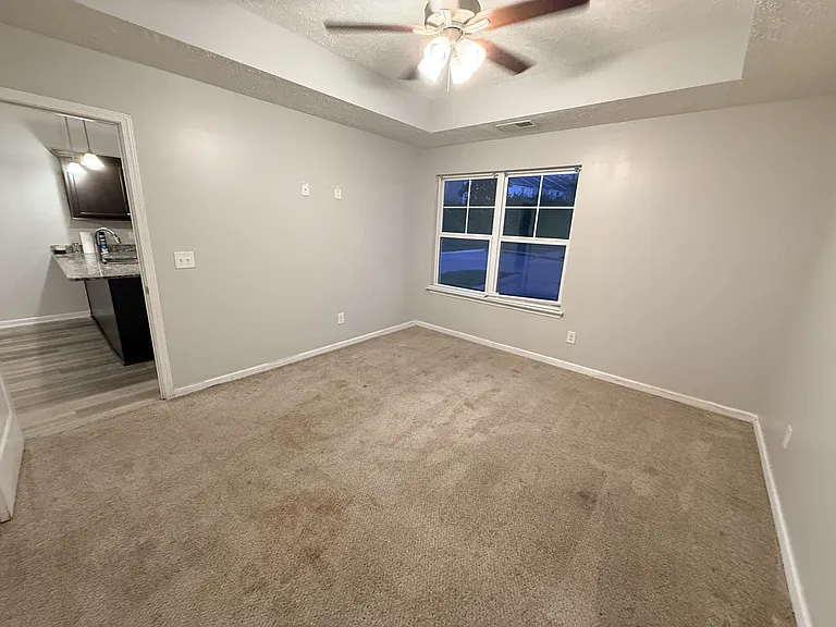 400 Rick McCormick Dr — Photo 14