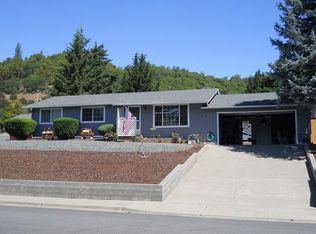 504 Discovery Ln, Rogue River, OR