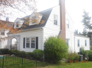 224 S 3rd St, Richmond, KY 40475