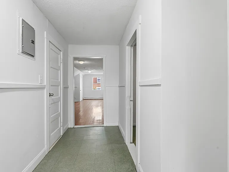 32-34 Salem St #3 — Photo 11