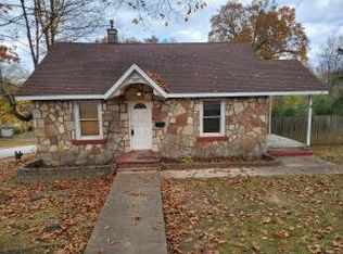 1023 W Rush Ave, Harrison, AR 72601