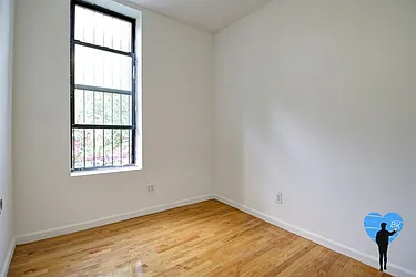Rented by Next Door Realty NYC