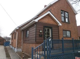 212 2nd St, Fairport Harbor, OH 44077