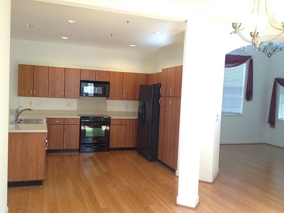 5th image of 95-211 Kapanoe Pl