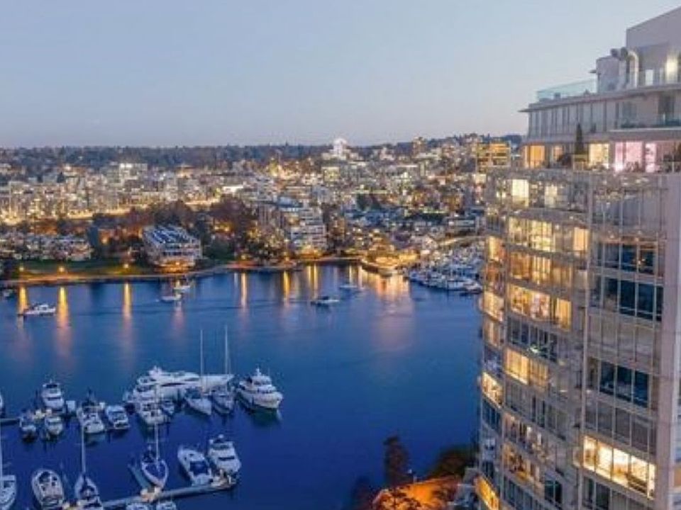 1st image of 1201 Marinaside Cres #2905