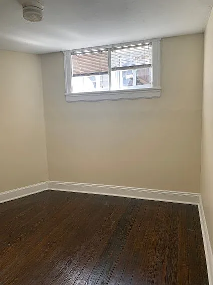 Arts and Crafts Apartments — Photo 7