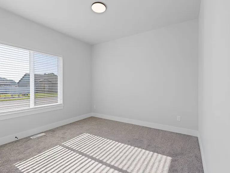 656 Jeanine Dr — Photo 38