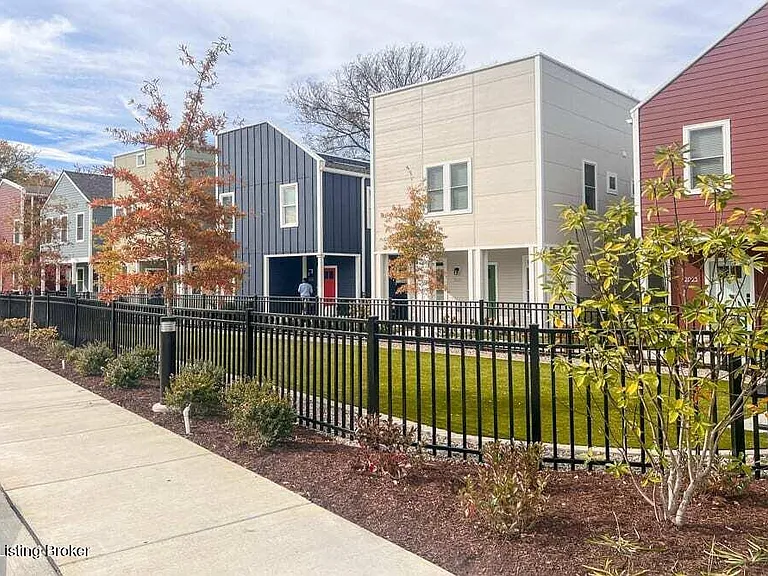 717 Lynn St — Photo 21