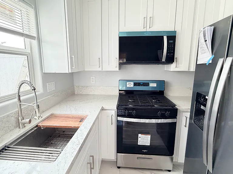 400 Calle Vallecito #B — Photo 1