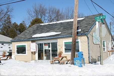 2nd image of 51 Lake Dr E