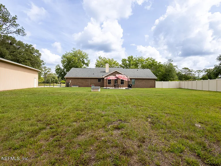 4610 Saddlehorn Trl — Photo 33