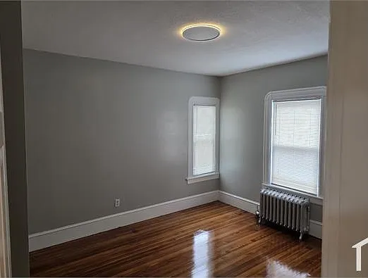 3 bed, 2200 sqft, $2,000 — Photo 2