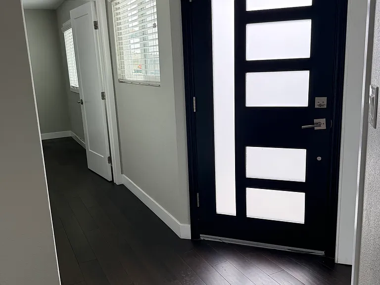 228 Avenida Serra #A — Photo 4