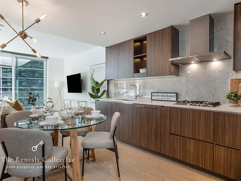 89 Nelson St #1410 — Photo 10