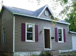505 W Division St, Dodgeville, WI 53533