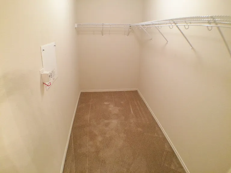 2805 Cameron Way — Photo 16