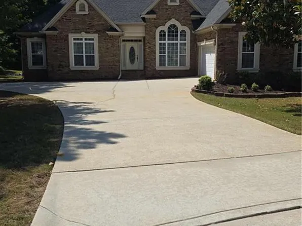 2744 Westport Ln, Conyers, GA 30094