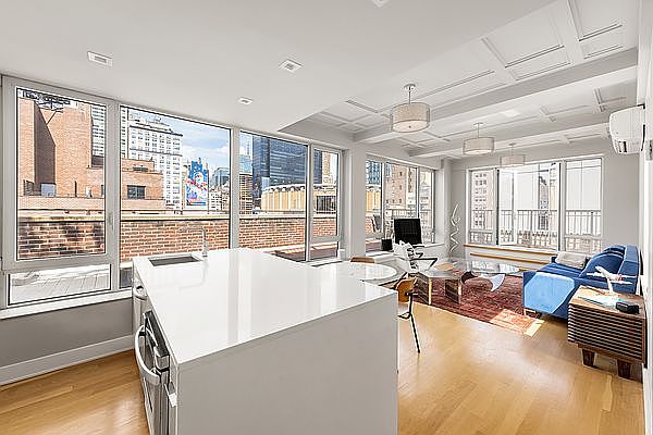 1st image of 308 W 30th St Penthouse A