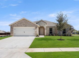 404 Falcon Way, Azle, TX 76020