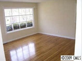 5720 Southampton Rd, Charlotte, NC 28217