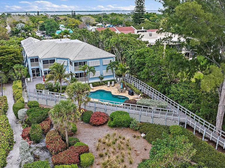 5621 Gulf Of Mexico Dr #103 — Photo 36