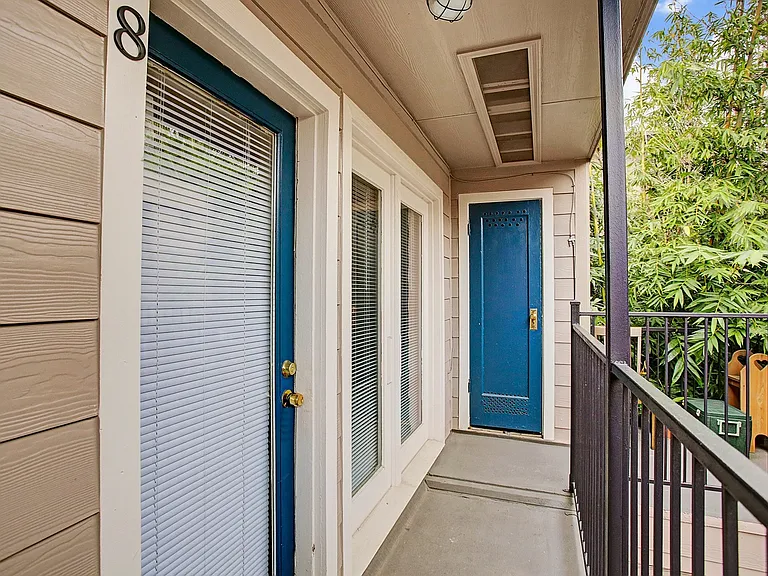 2202 Park Street — Photo 8