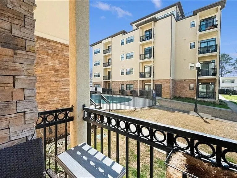 2230 Cheshire Bridge Rd NE #504 — Photo 27