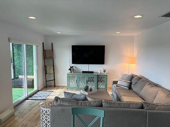 5th image of 8815 Bay Pointe Dr #205