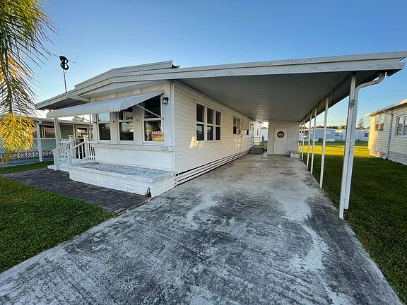 4th image of 20544 Tahitian Blvd