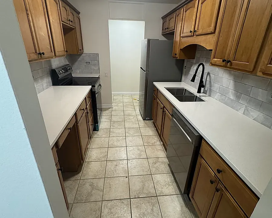 425 Walnut Creek Ln #1403