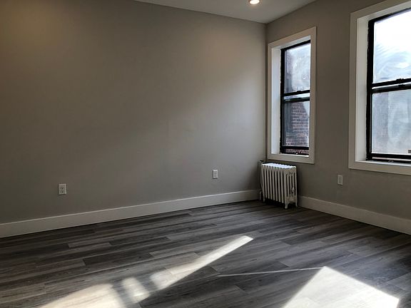 4th image of 47 Duncan Ave #54E