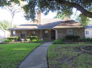 409 Oak Haven St, Baytown, TX 77520