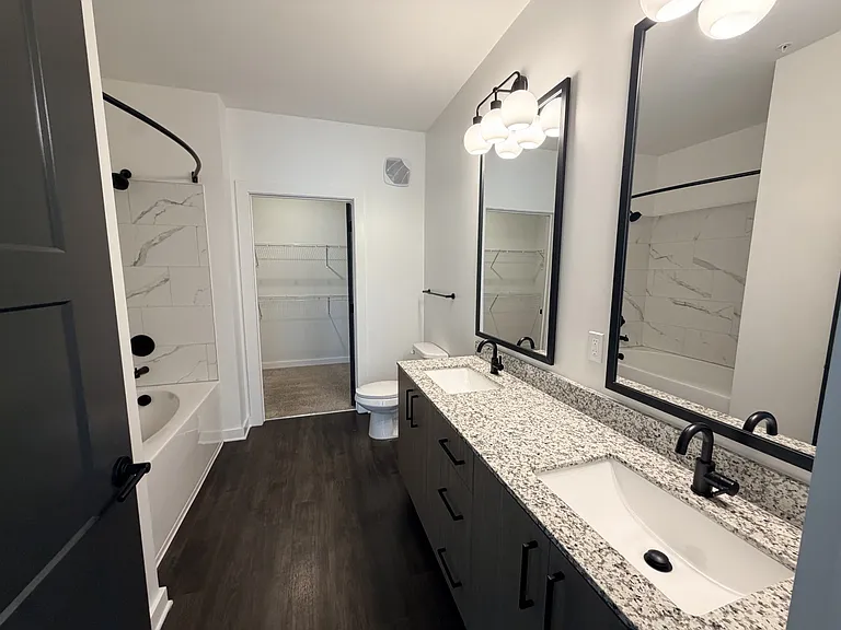 The Wren Apartments — Photo 159