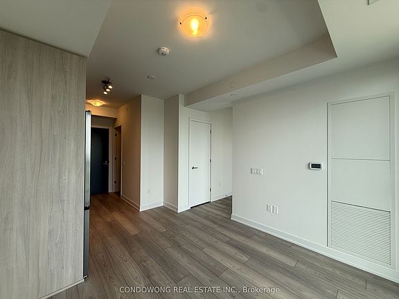 3rd image of 5858 Yonge St #3211