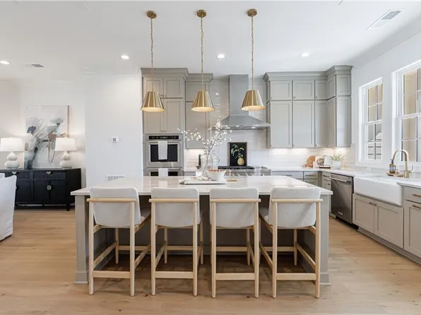 635 Mayfair Ct, Alpharetta, GA 30009