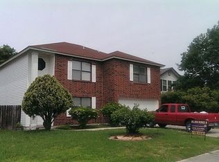 8051 Chestnut Cedar Dr, Converse, TX 78109