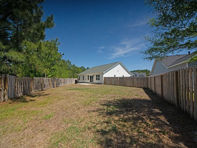 107 Prescott Cir — Photo 13
