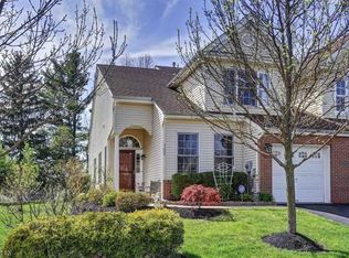 105 Saratoga Ct, Somerset, NJ 08873